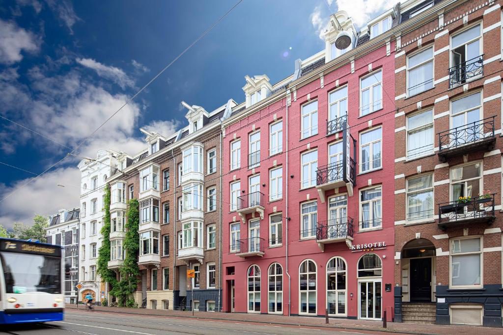 Hotel Paris &mdash; vooraanzicht